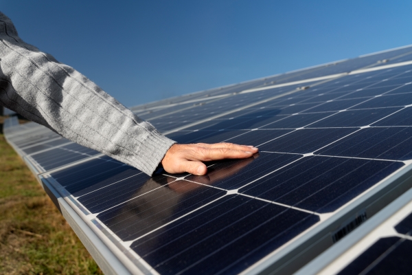 Installation des panneaux photovoltaïques dans un emplacement optimal