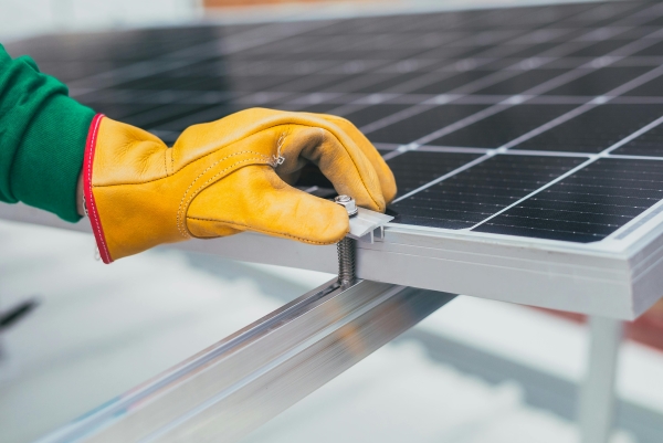 Les conditions optimales pour installer un panneau photovoltaïque 400W